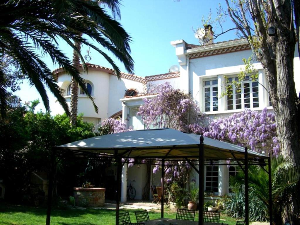 Domaine Saint Nicolas Bed and Breakfast Perpignan Buitenkant foto